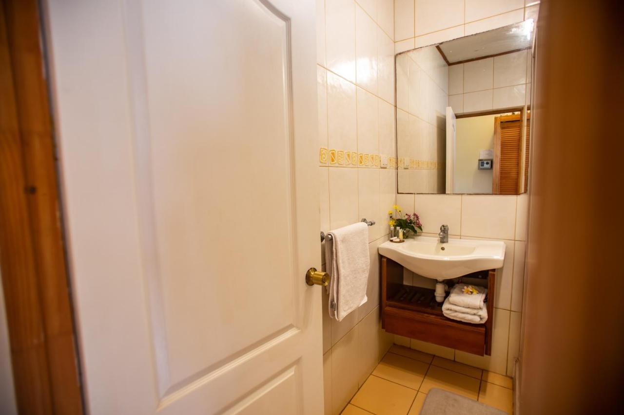 Hostal Uruhao Ханга-Роа Экстерьер фото